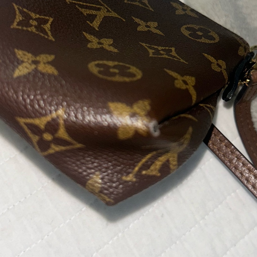 Authentic Louis Vuitton Pallas Clutch - Picture 12 of 16